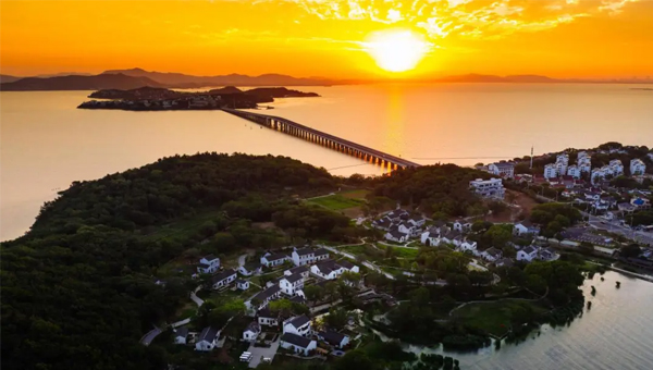 bc290193a5de36ac7e1a2ef57f22db48